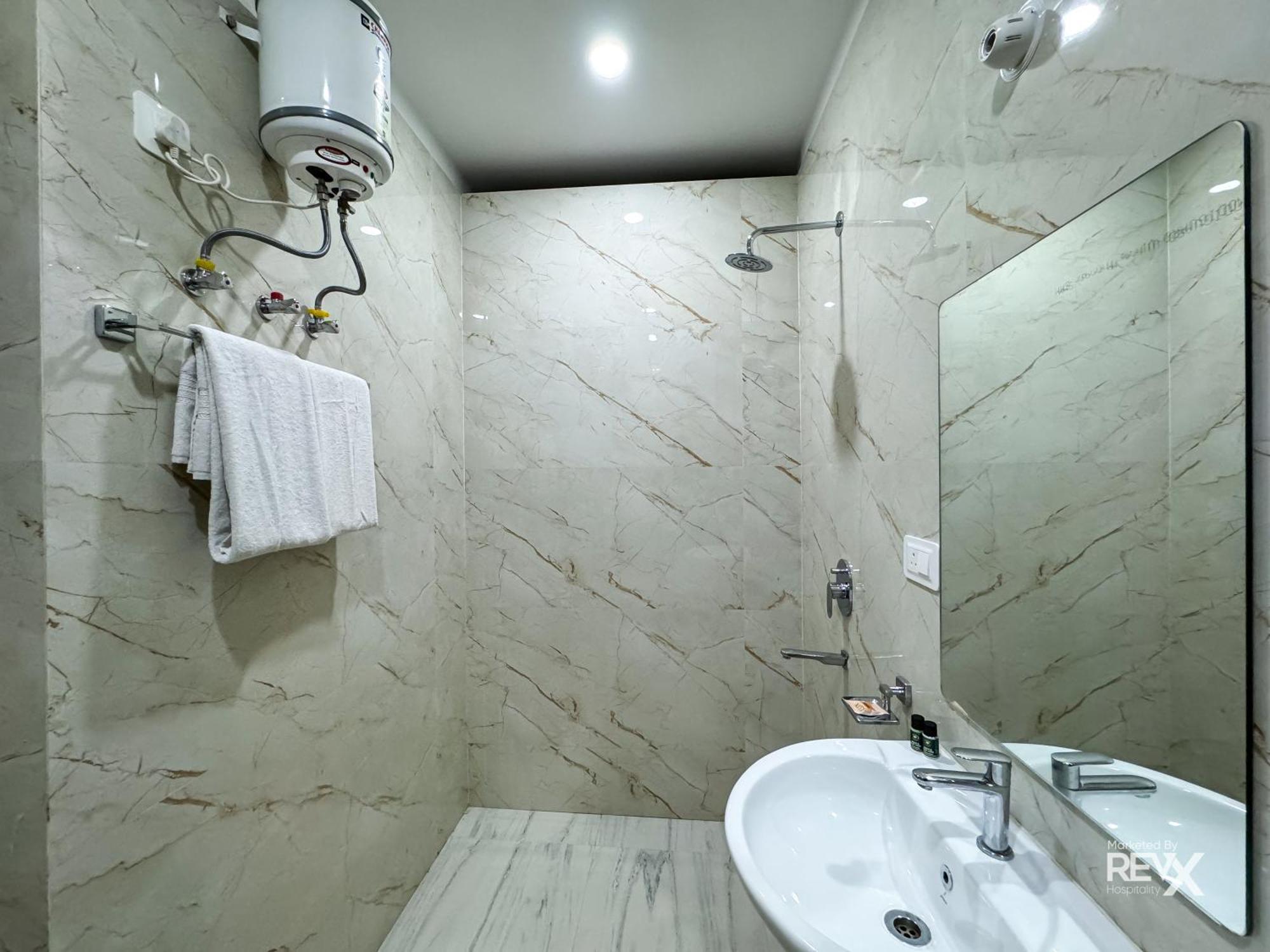 Guru Sadan A Luxe Stay Ayodhya المظهر الخارجي الصورة