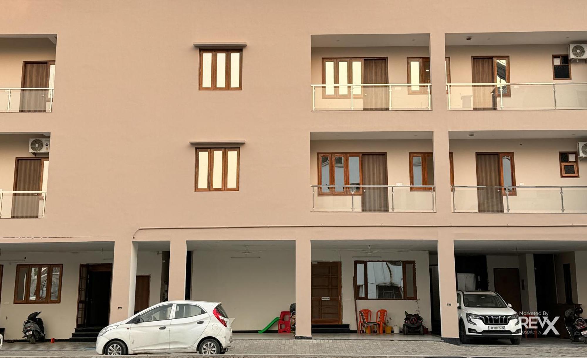 Guru Sadan A Luxe Stay Ayodhya المظهر الخارجي الصورة