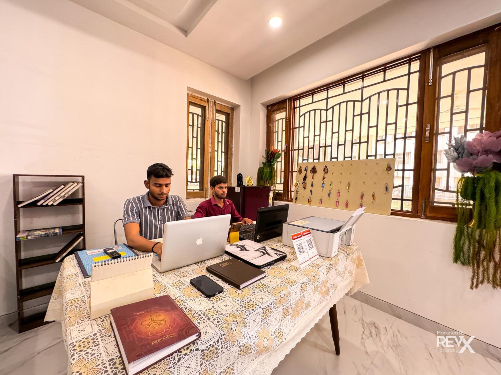 Guru Sadan A Luxe Stay Ayodhya المظهر الخارجي الصورة